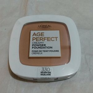 L'Oreal Paris Age Perfect Creamy Powder Foundation